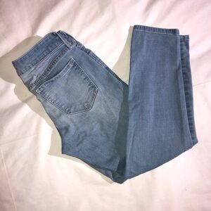 Women’s Old Navy size 2 Rockstar crop jeans. Light blue